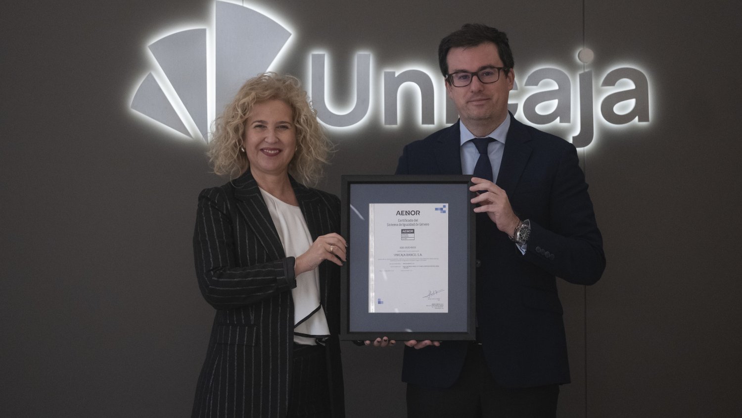 Unicaja logra la certificación de AENOR que avala la eliminación de la brecha de género