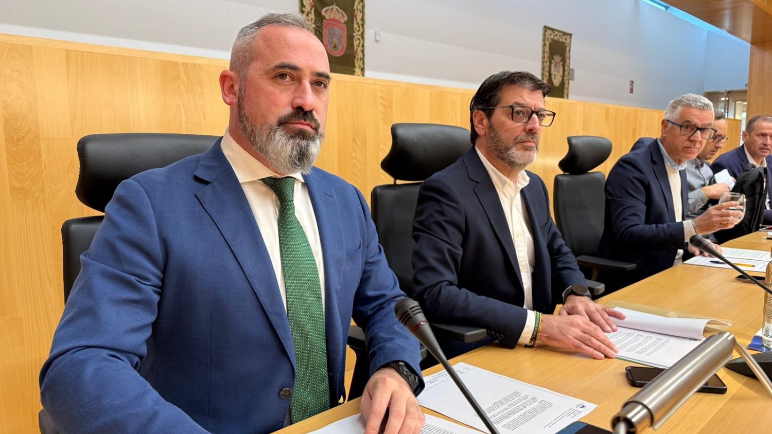 VOX vota en contra de los presupuestos de la Diputación de Málaga al considerarlos que están centrados en el 'gasto ideológico'