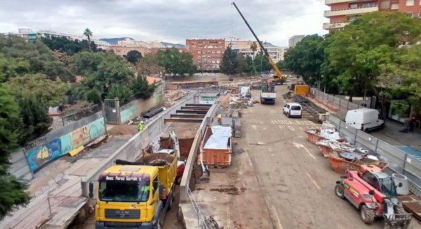 La Junta comienza a excavar el túnel del tramo 1 de la prolongación del Metro de Málaga en Santa Elena