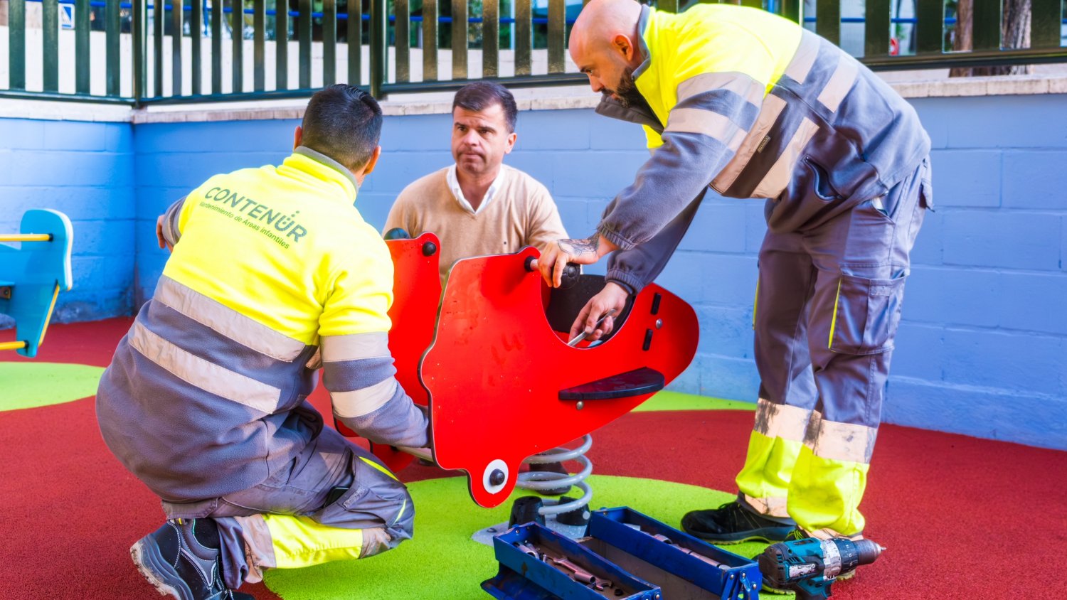 El Ayuntamiento de Marbella culmina la renovación integral del área de juego infantil de Río Huelo 