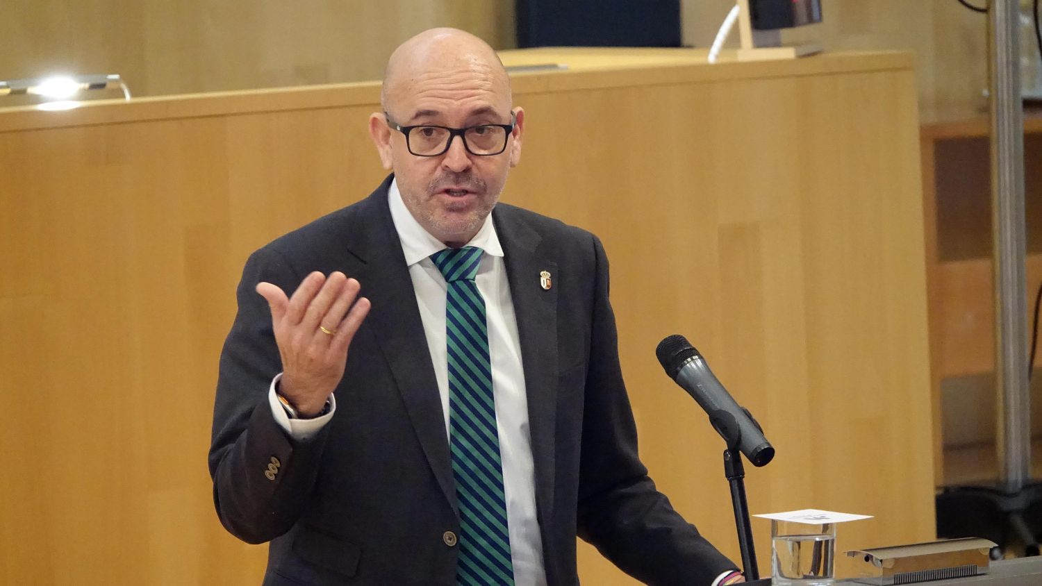 El alcalde de Cártama reclama a la Diputación que lidere la defensa de una financiación local justa ante la Junta de Andalucía 