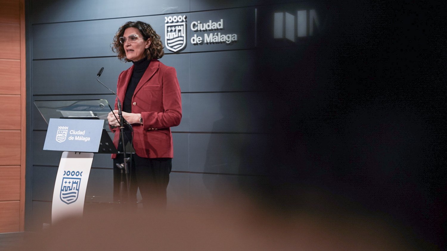 El Ayuntamiento de Málaga implementa nuevas marcas viales para motos y peatones 