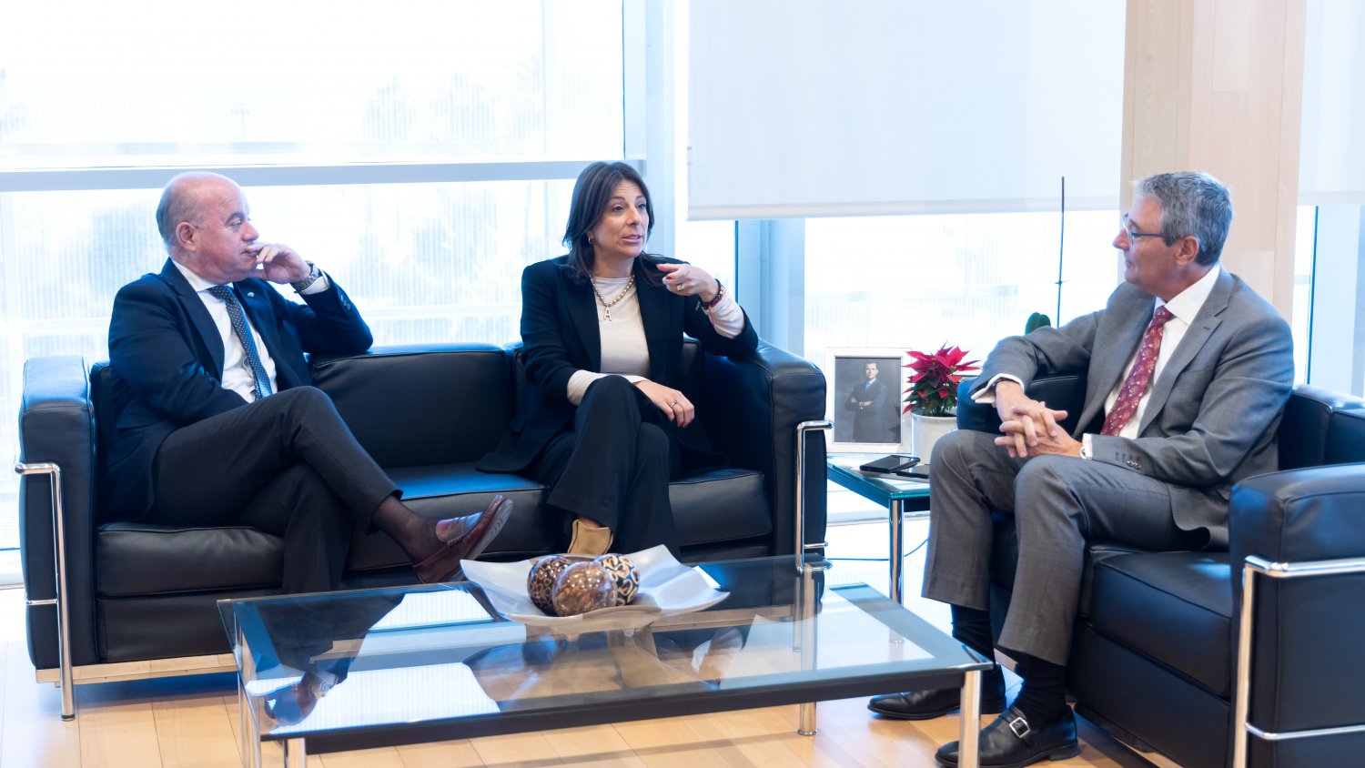 La Diputación asumirá los costes de la DGT para que los vecinos de las comarcas de Ronda y Antequera no tengan que desplazarse a Málaga para hacer los exámenes de conducir