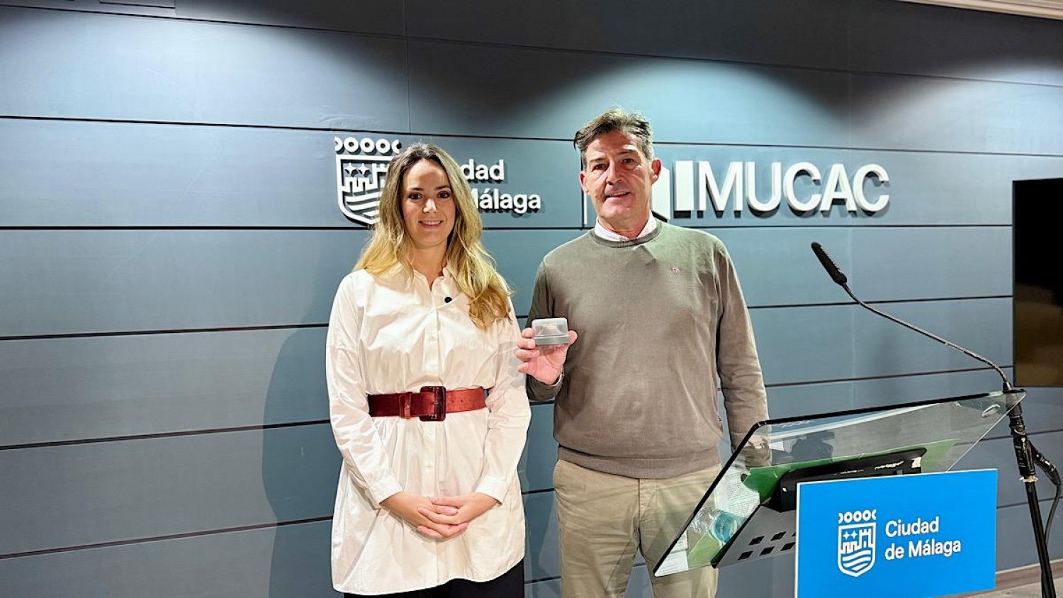 VOX exige la suspensión de la obligatoriedad de la baliza V16 por falta de eficacia acreditada