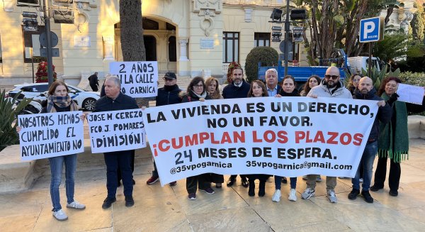 El PSOE critica la 'dejadez absoluta' de De la Torre con 35 familias que esperan su VPO desde hace dos años