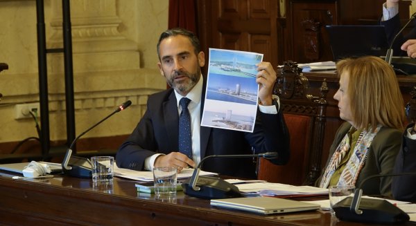 El PSOE urge a frenar el hotel del Puerto por su 'daño irreversible' al patrimonio y a la imagen de Málaga