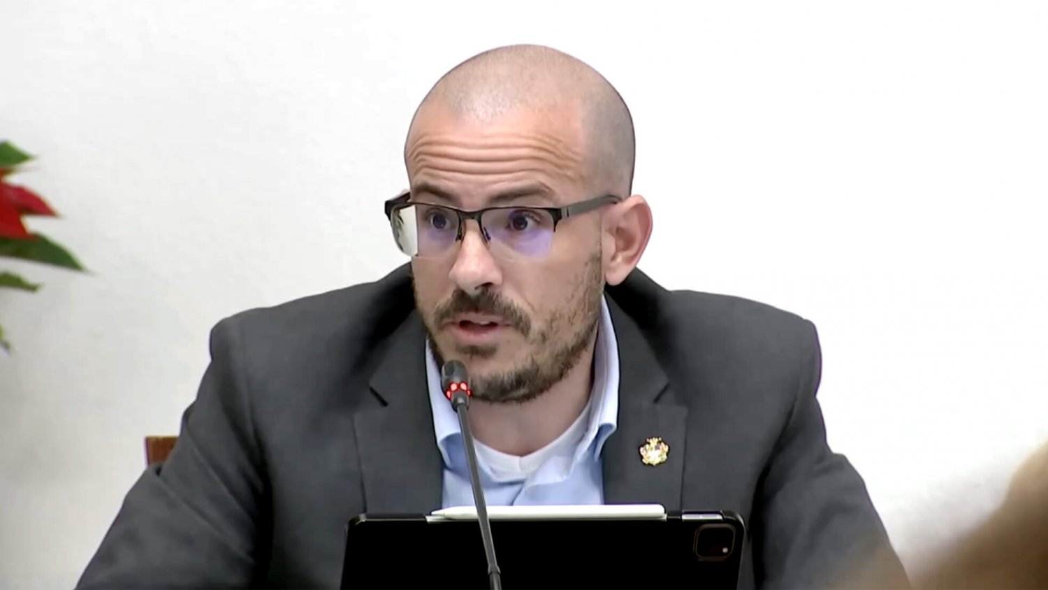 VOX logra que la piscina terapéutica para embarazadas sea gratuita en Mijas