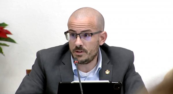 VOX logra que la piscina terapéutica para embarazadas sea gratuita en Mijas