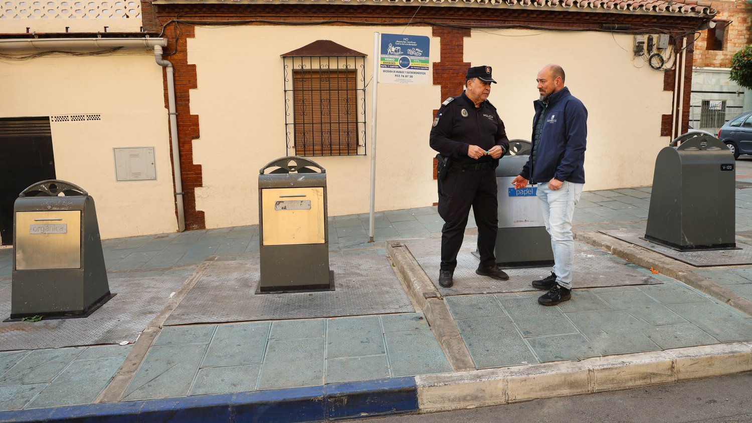 La Policía Local de Marbella triplica las sanciones por infracciones de limpieza con más de un millar de actas en 2025