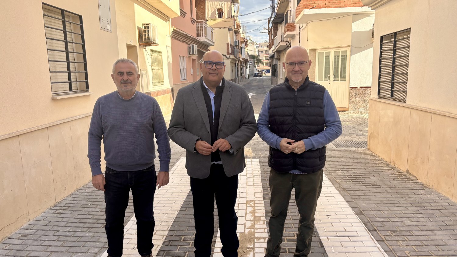 Concluyen las obras de reurbanización integral de las Barracas de Poniente de Torre del Mar
