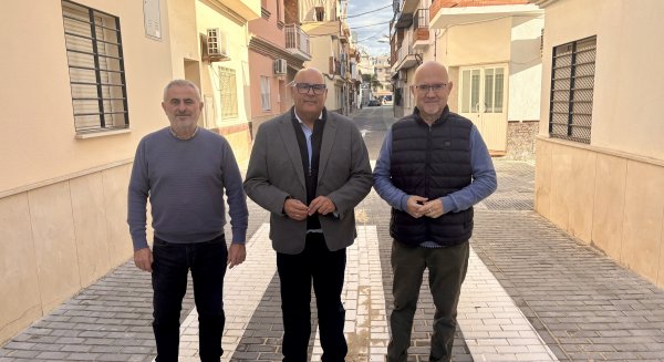 Concluyen las obras de reurbanización integral de las Barracas de Poniente de Torre del Mar