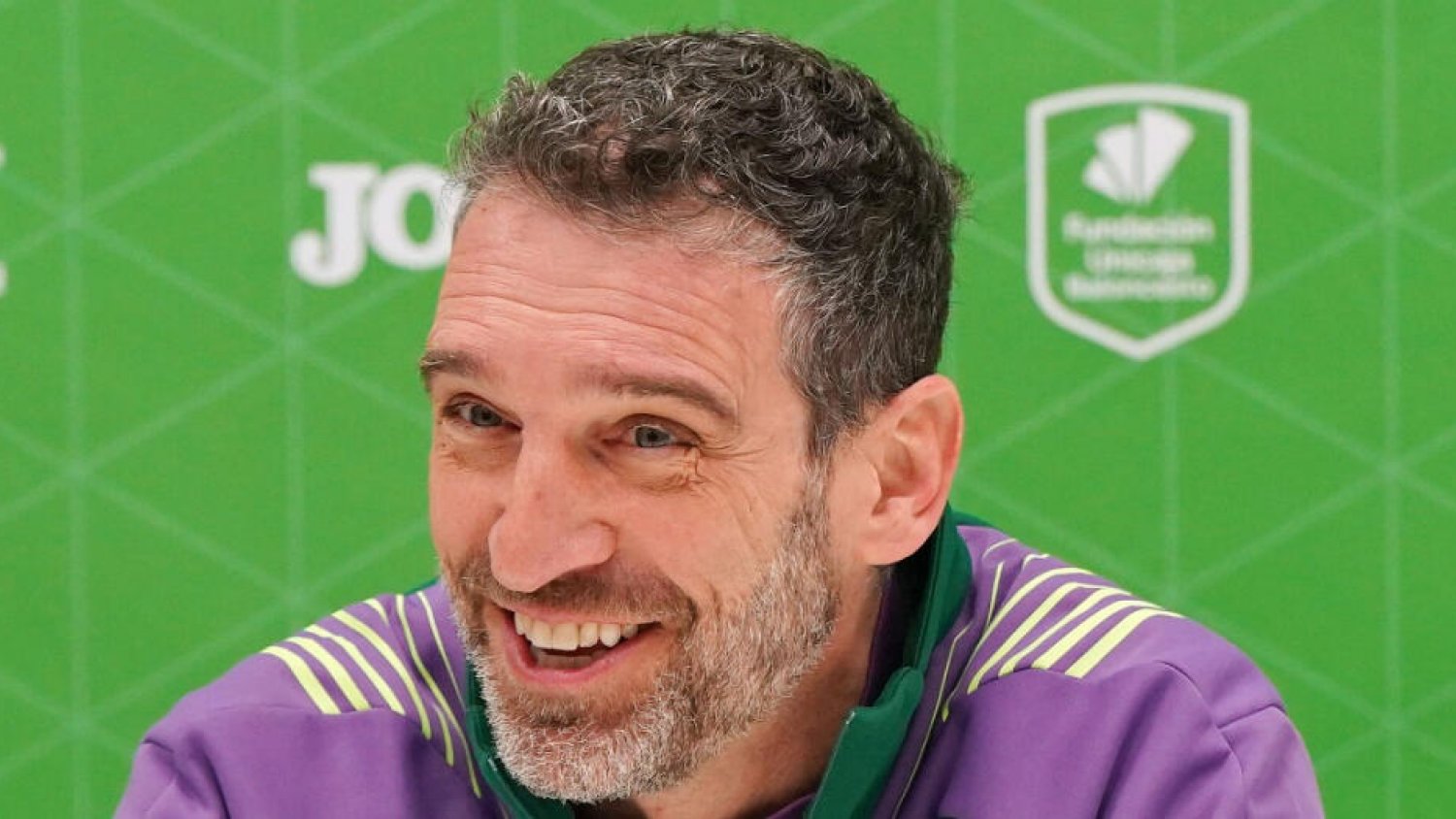 Ibon Navarro, entrenador del Unicaja, cuenta con todos sus efectivos para el duelo ante el Real Madrid