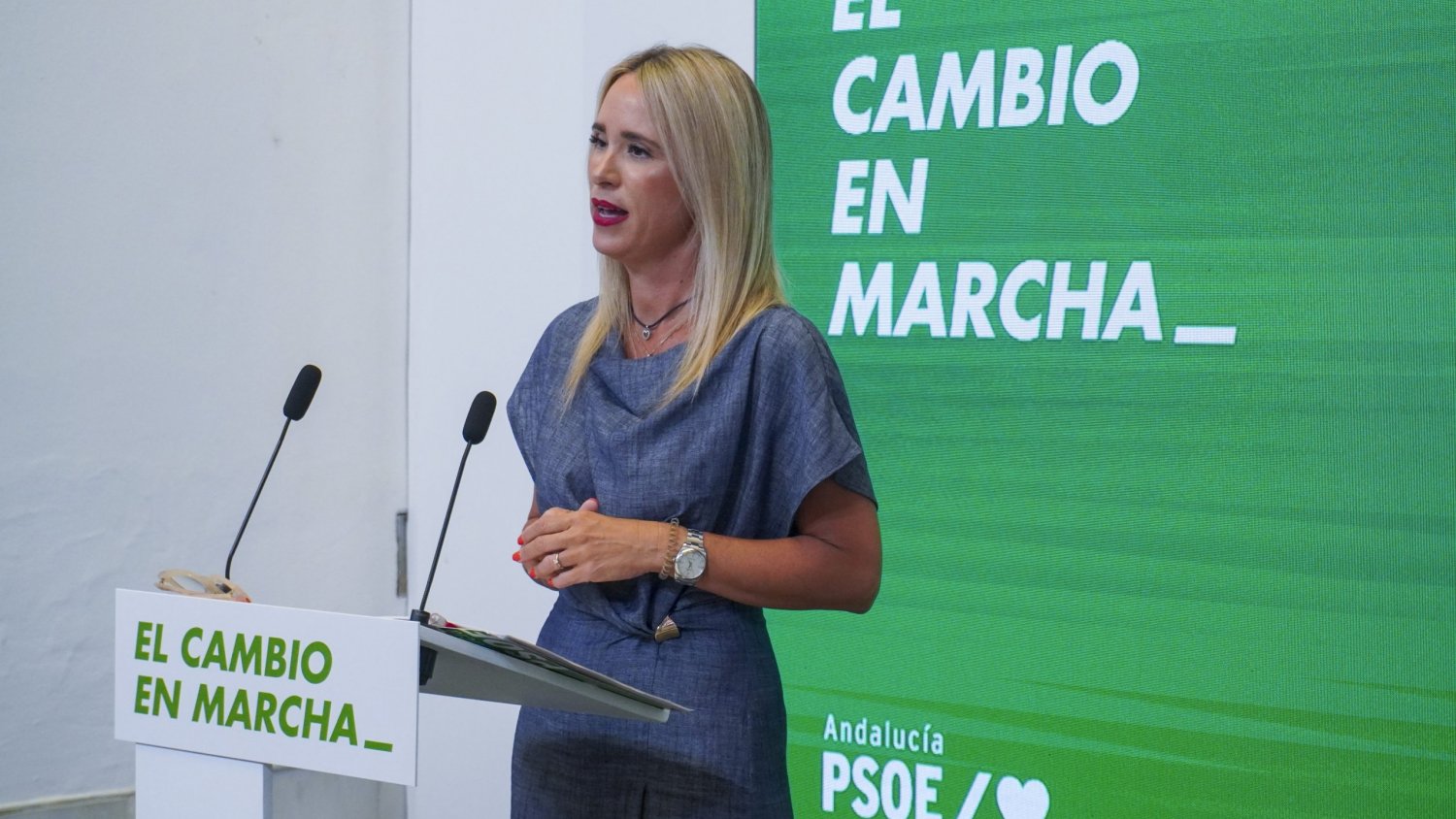 El PSOE-A denuncia que Moreno Bonilla supera las 2.700 aulas públicas eliminadas bajo su gobierno 