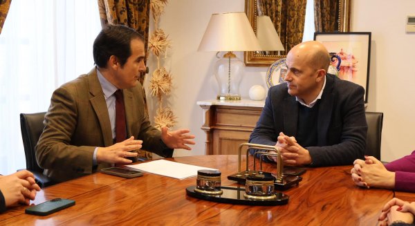 La Junta y Archidona firman la permuta para la nueva sede judicial, que duplicará el espacio del juzgado actual