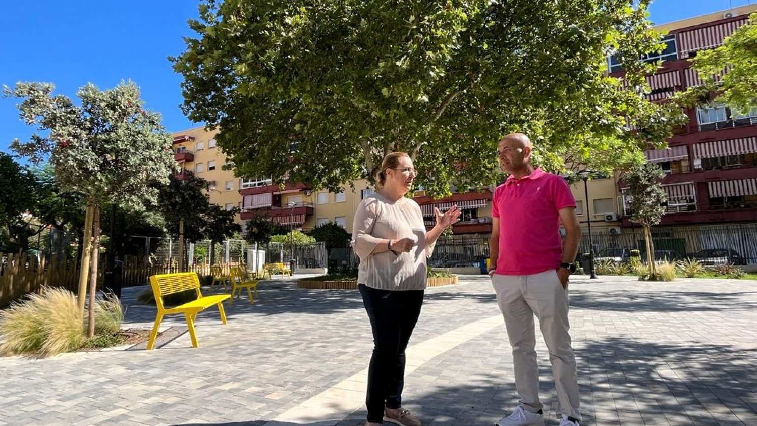Fuengirola renueva la plaza de Los Niños con espacios adaptados a todas las edades