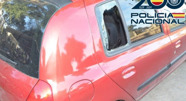 Esclarecidos 18 robos en coches en Málaga con la detención de dos personas
