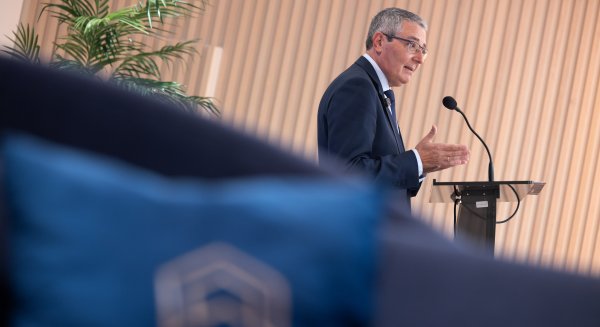 Salado exige inversiones al Gobierno para evitar que la falta de vivienda, agua y movilidad 'lastre' el crecimiento de Málaga