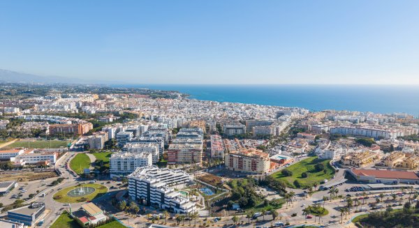 Estepona denuncia que el déficit de suministro eléctrico frena la oferta residencial