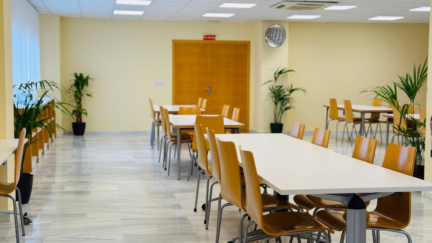 Fuengirola transforma la antigua biblioteca de Los Boliches en una sala de estudios con más de cien plazas