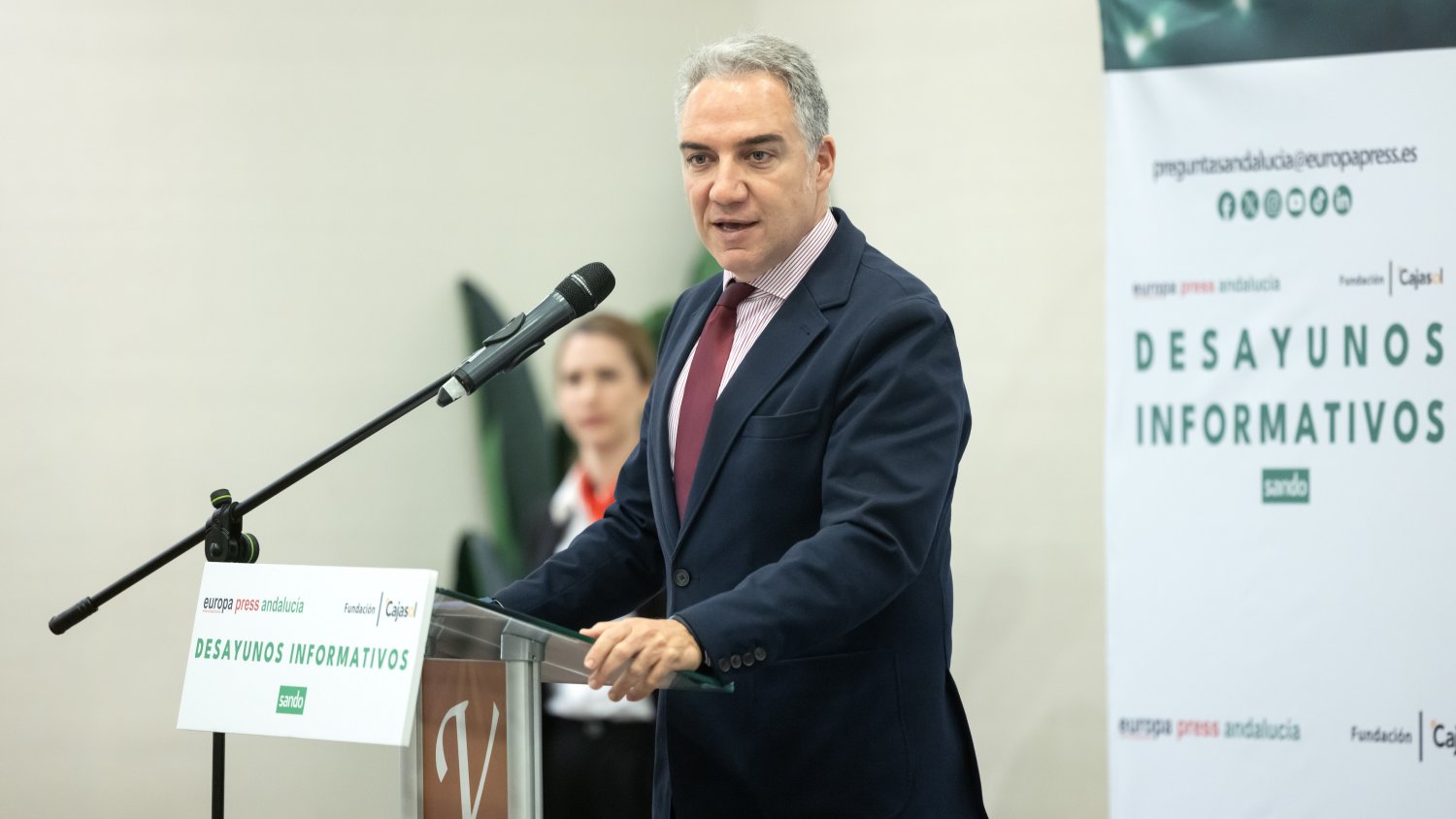 Bendodo sitúa a Málaga como el referente del PP para 'reparar la democracia' en España