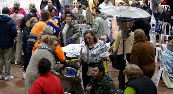 48 heridos siguen ingresados en el hospital tras el accidente ferroviario de Adamuz, doce de ellos en la UCI
