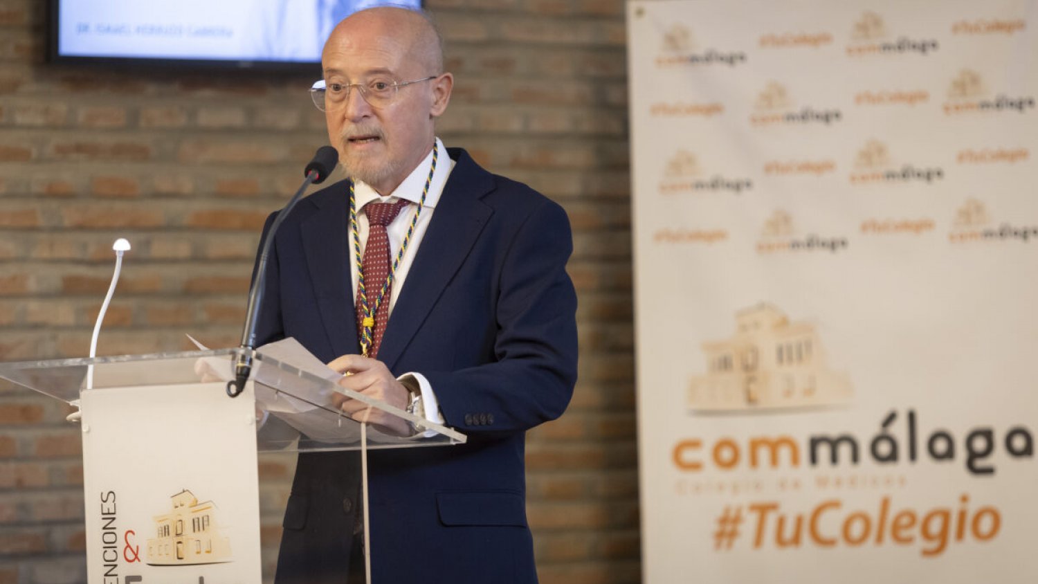 Fallece el doctor Ismael Herruzo, jefe de servicio de Oncología Radioterápica del Hospital Regional de Málaga