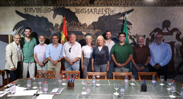 Marbella concede una subvención de 12.000 euros a la Agrupación de Cofradías para el economato solidario de Cáritas