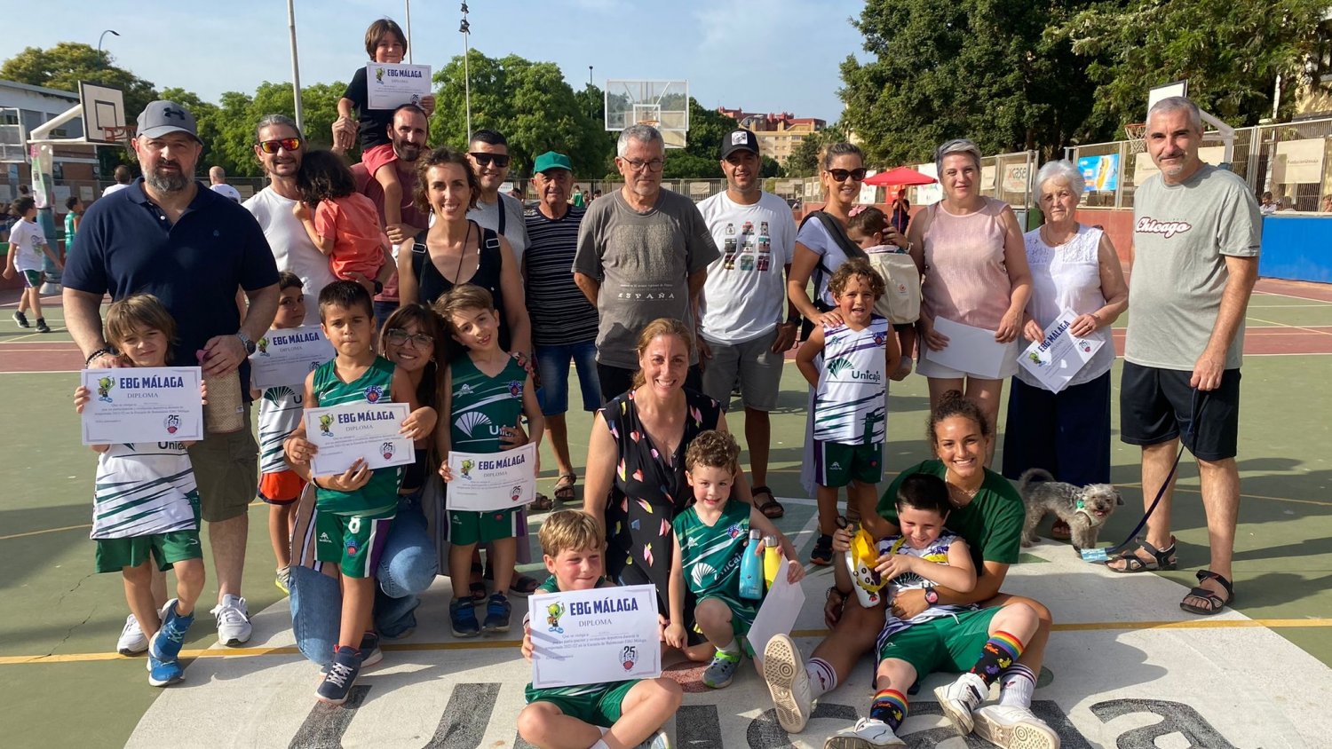 Finaliza la temporada de entrenamientos de la EGB Málaga con una fiesta de despedida por todo lo alto