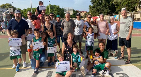 Finaliza la temporada de entrenamientos de la EGB Málaga con una fiesta de despedida por todo lo alto