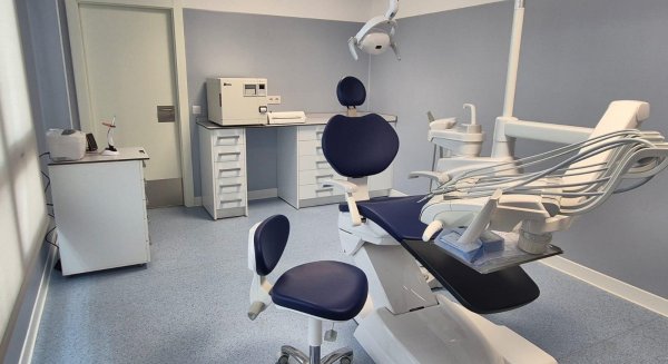 La Junta invierte más de 520.000 euros en modernizar los gabinetes bucodentales del Área Sanitaria Norte de Málaga