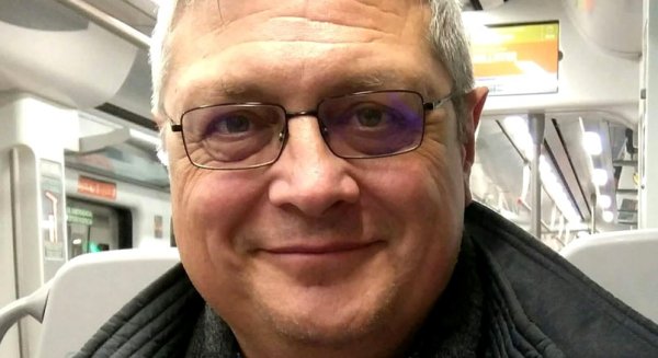 El escritor Agustín Francisco Pérez Leal recibe hoy el XXXIII Premio de Poesía Manuel Alcántara