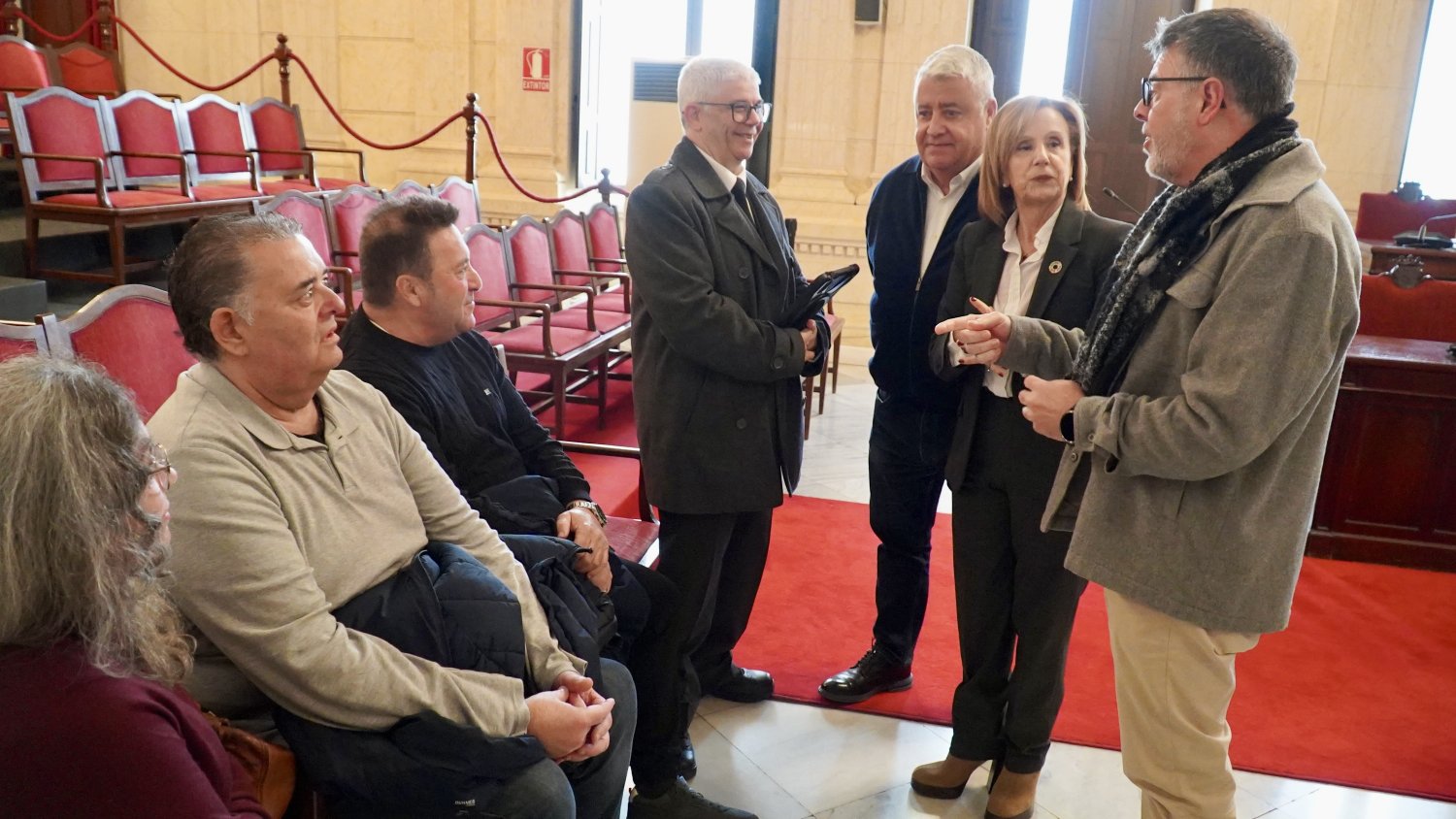 El PSOE denuncia que la falta de mantenimiento municipal 'pone en riesgo' a ciudadanos y empleados