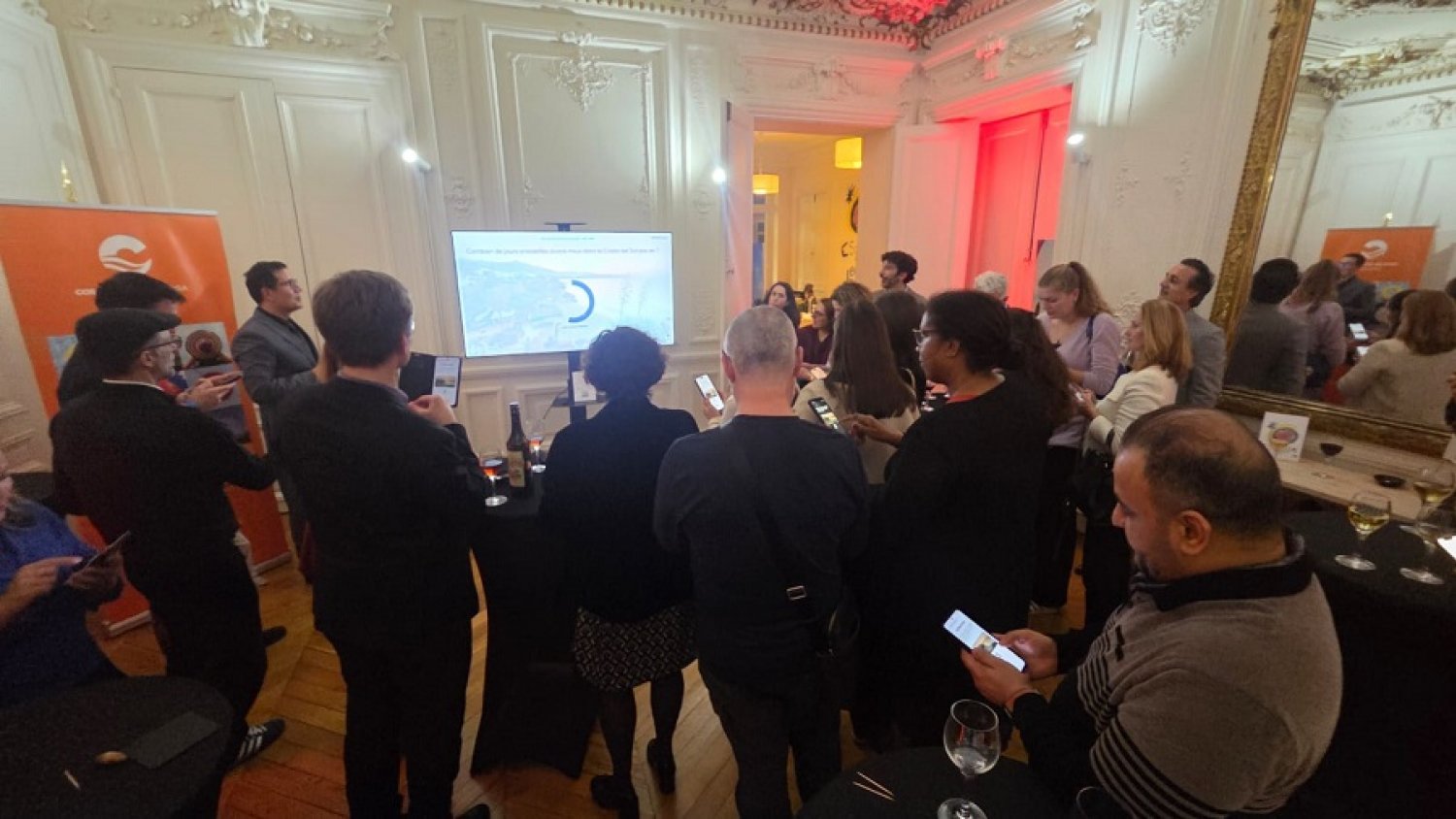 Turismo Costa del Sol refuerza su presencia en París ante una treintena de agentes