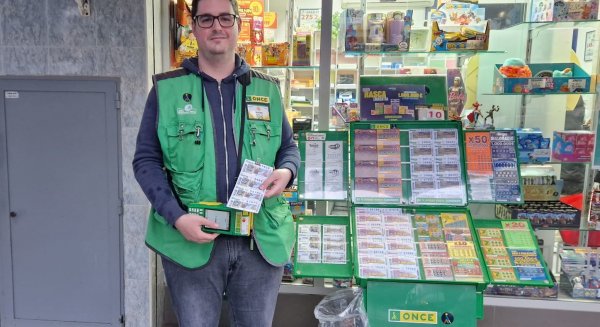 La ONCE reparte 350.000 euros en Málaga con diez cupones premiados en la Avenida Ramón y Cajal