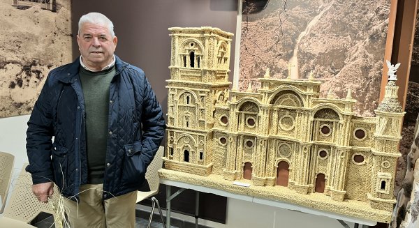Manuel Rodríguez, el maestro granadino que transforma el esparto en monumentos