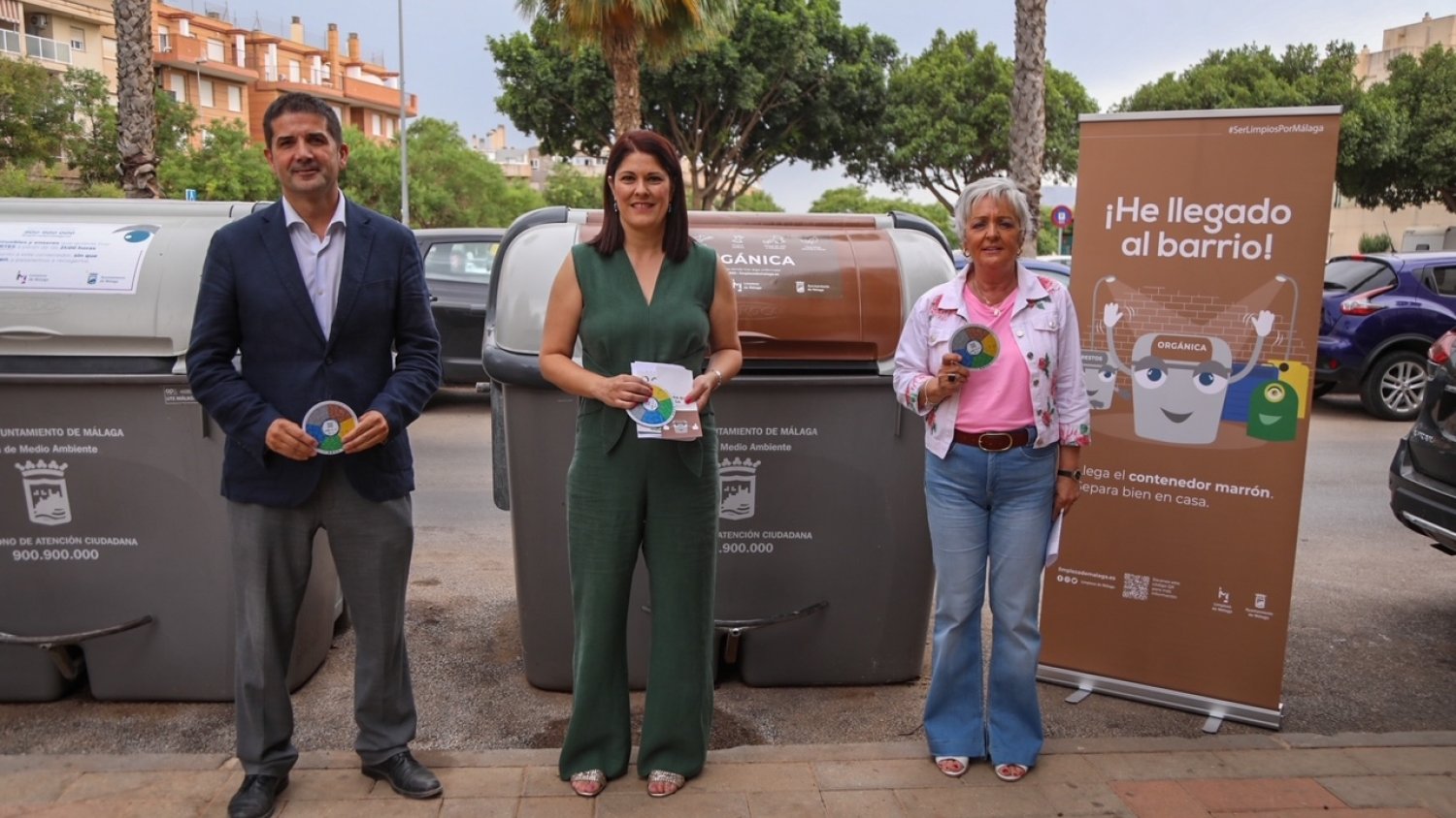 Se instalan 43 nuevos contenedores marrones para la recogida de bioresiduos orgánicos en Teatinos