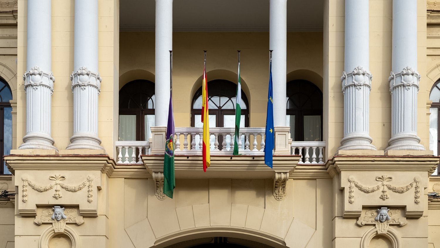 Decretados dos días de luto por el fallecimiento del periodista Guillermo Jiménez Smerdou