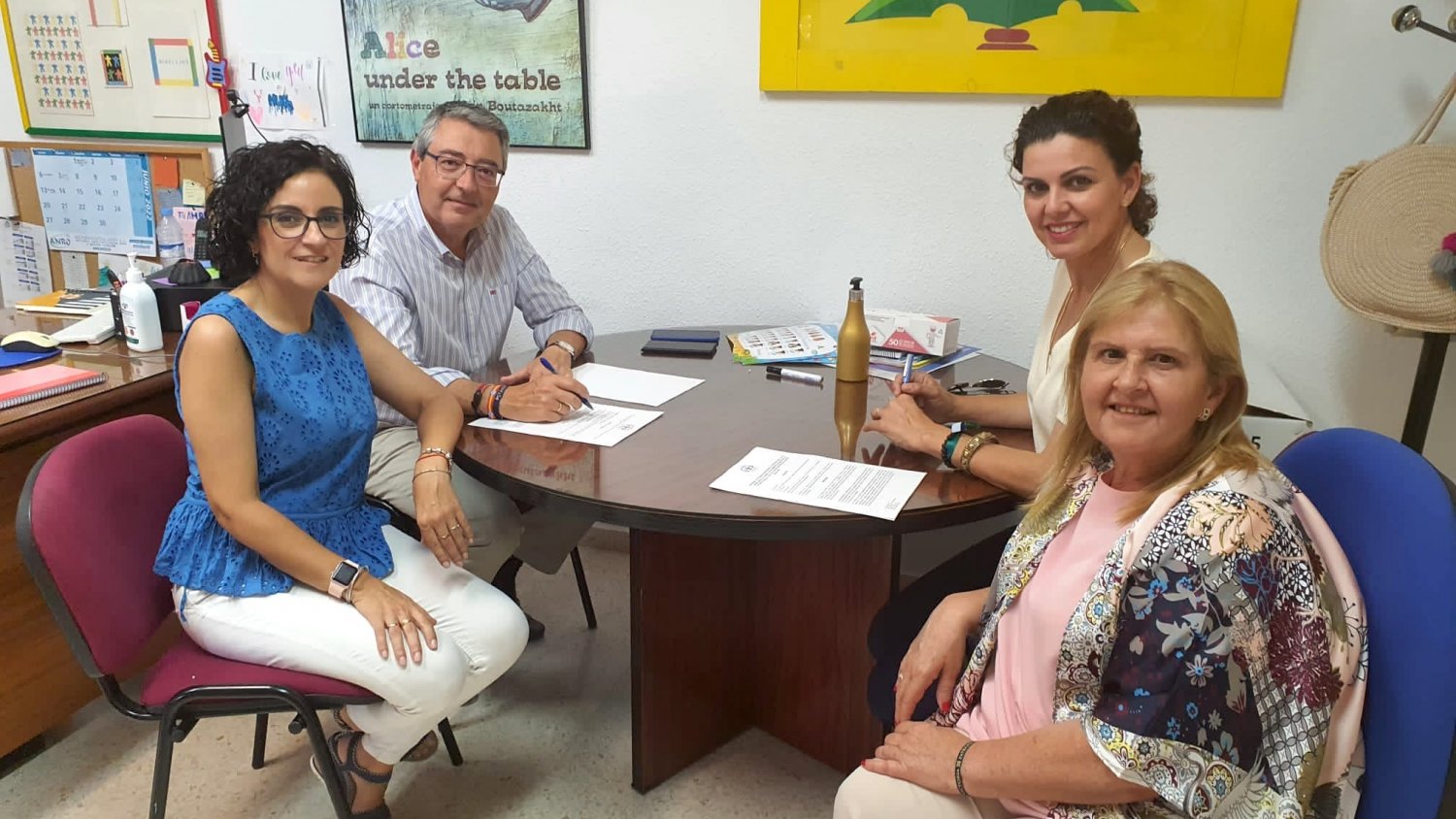 Las pistas polideportivas del CEIP La Candelaria en Benagalbón se abren de nuevo al público