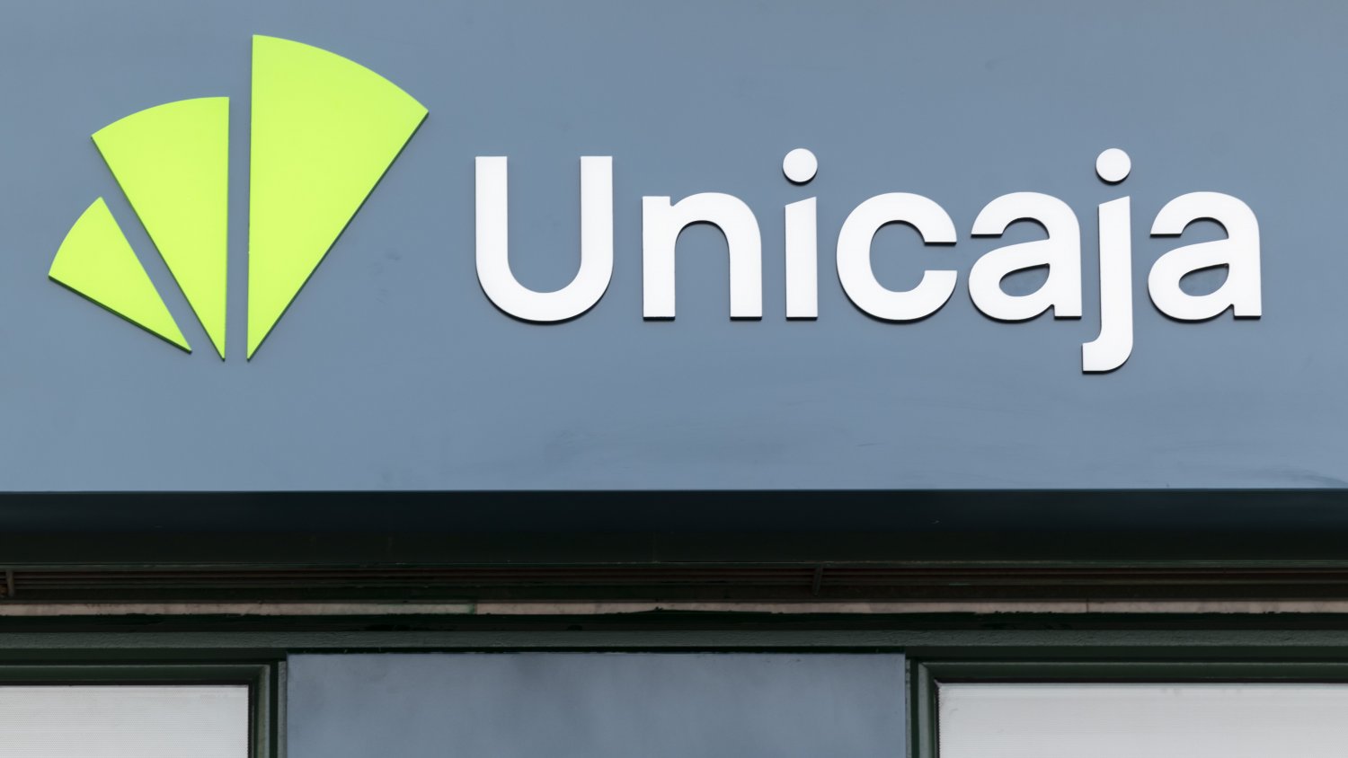 Unicaja gana 632 millones de euros en 2025 y eleva su beneficio un 10,3%