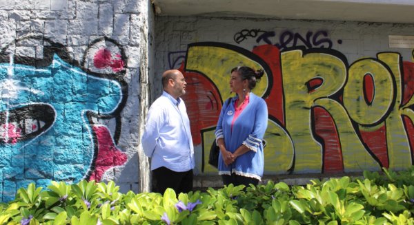 Con Málaga denuncia que el Ayuntamiento 'retuerce la ley' para convertir la antigua Bobby Logan en uso hotelero