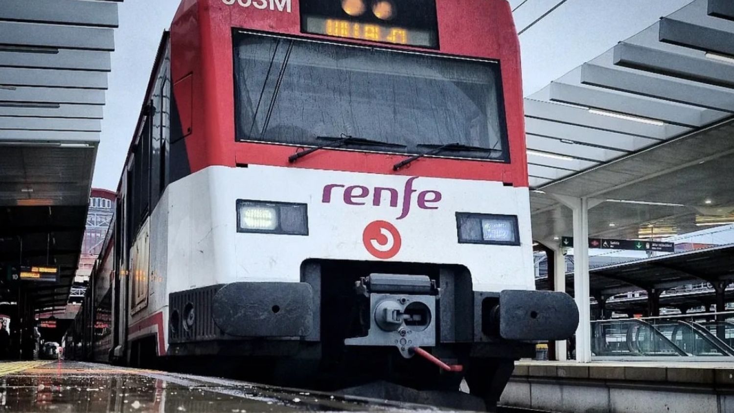 Renfe cancela los servicios en Málaga del AVE, Avant, Media Distancia, Alvia y la línea C-2 