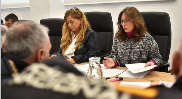 Patricia Navarro evalúa los daños del temporal: 40 carreteras afectadas y suspensión del transporte ferroviario