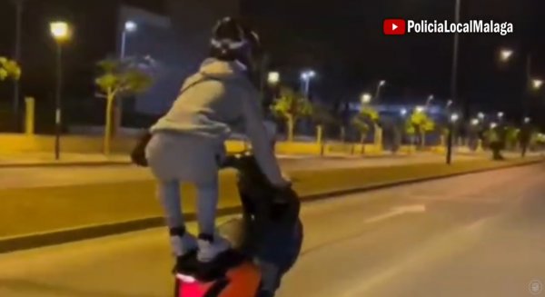 Diez denunciados y dos investigados en Málaga por subir vídeos realizando infracciones contra la seguridad vial 