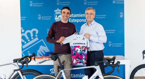 El ciclista Luis Ángel Maté llevará el nombre de Estepona a pruebas nacionales e internacionales en 2026