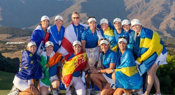 El equipo europeo de la Solheim Cup 2023 recibe el trofeo Unión Europe en los Premios Nacionales del Deporte