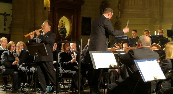 La Banda Municipal de Música y el Conservatorio ‘Pepa Flores’ estrechan su colaboración en un concierto extraordinario