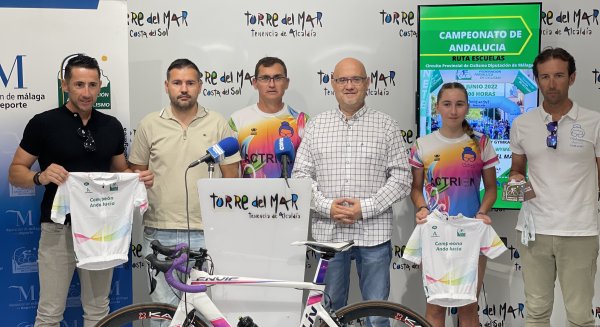 Torre del Mar celebra la II Ruta Escuelas de Ciclismo 'Memorial Fernando Wymmersch'