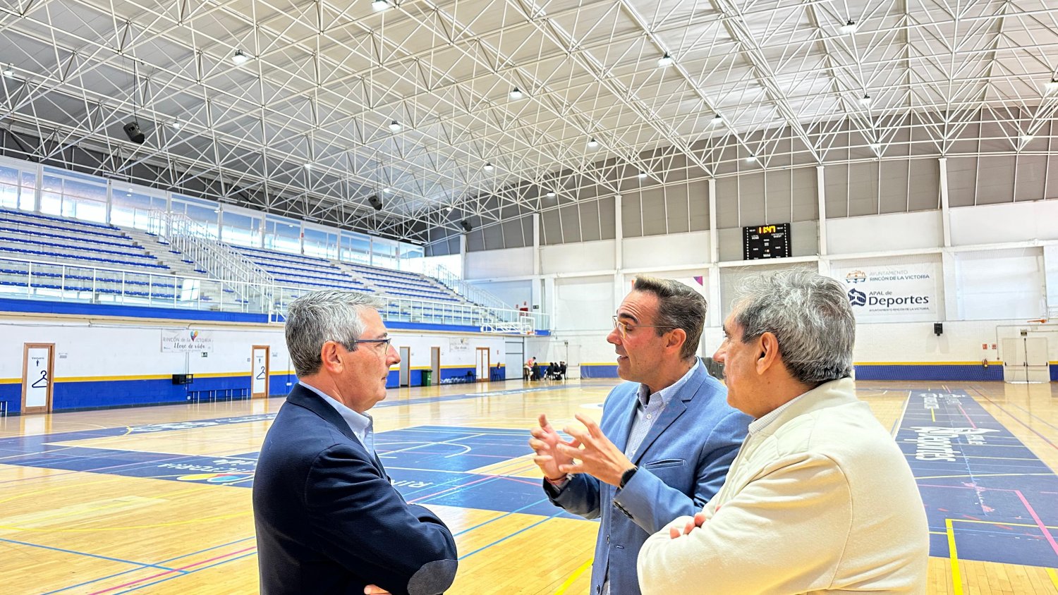 Rincón de la Victoria ahorrará más de 100.000 euros anuales con los nuevos contratos de suministro eléctrico