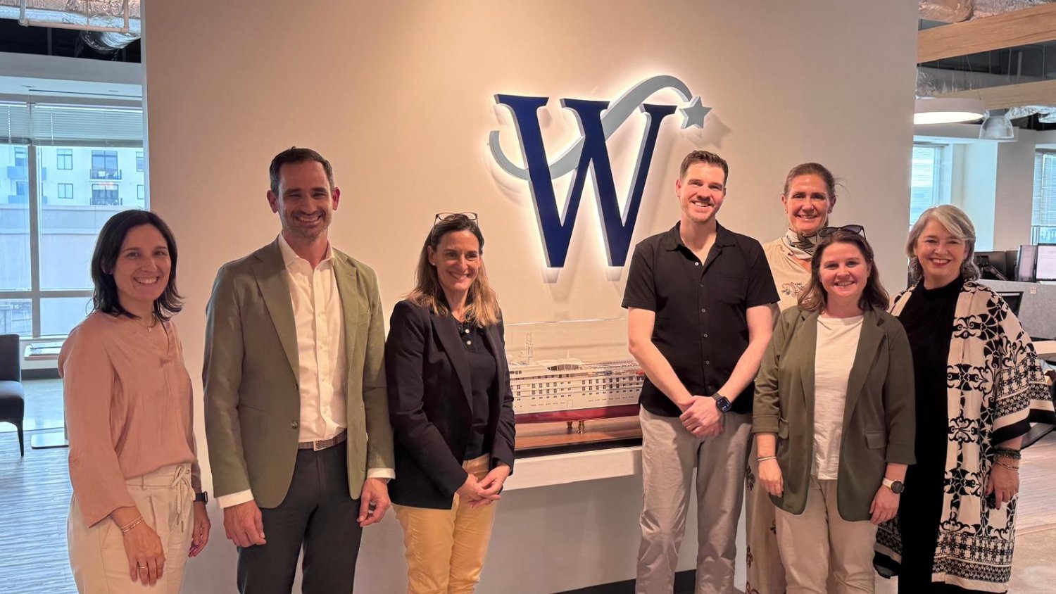 Málaga refuerza su alianza con las grandes navieras de EE. UU. para liderar el turismo de cruceros en el Mediterráneo