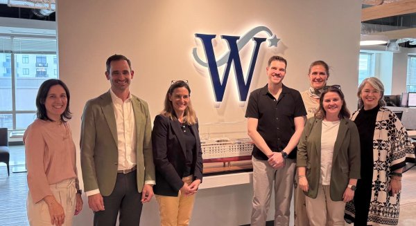 Málaga refuerza su alianza con las grandes navieras de EE. UU. para liderar el turismo de cruceros en el Mediterráneo